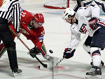 Фрагмент матча США - Белоруссия. Фото с официального сайта Международной федерации хоккея
